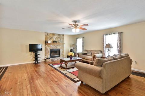 5 Freestone Dr, Newnan, GA 30265 photo 6