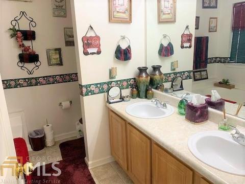 2367 Carousel Park Dr, Morrow, GA 30260 photo 11