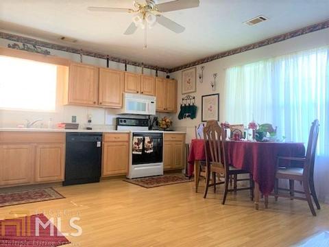 2367 Carousel Park Dr, Morrow, GA 30260 photo 10