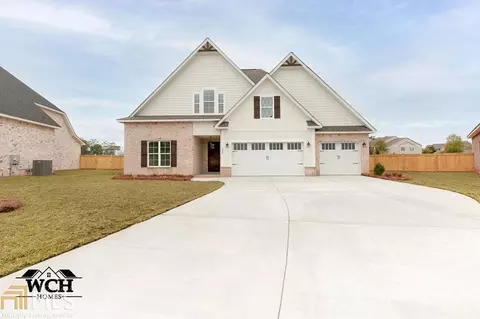 231 Perth Ct, Warner Robins, GA 31088 photo 1