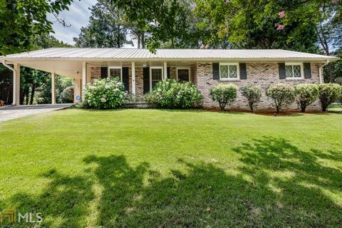 2355 Arrow Cir, Chamblee, GA 30341 photo 1