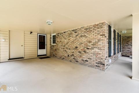 2355 Arrow Cir, Chamblee, GA 30341 photo 3