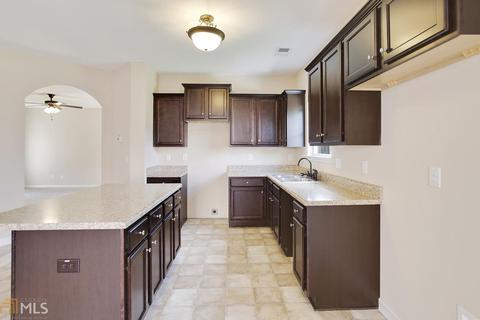 214 Ousley, Perry, GA 31069 photo 7