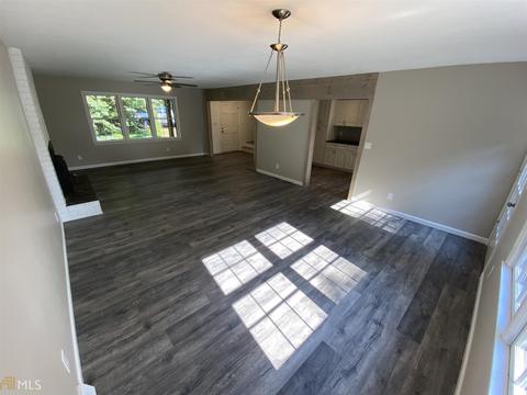 231 N Hicks Rd, Toccoa, GA 30577 photo 3