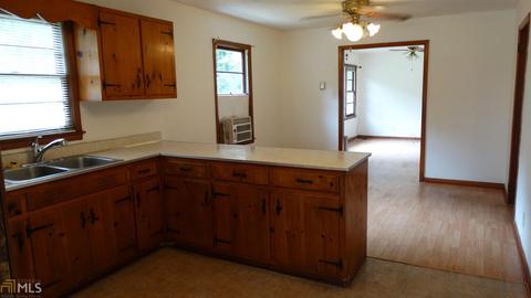 390 Hilltop Ln, Toccoa, GA 30577 photo 7