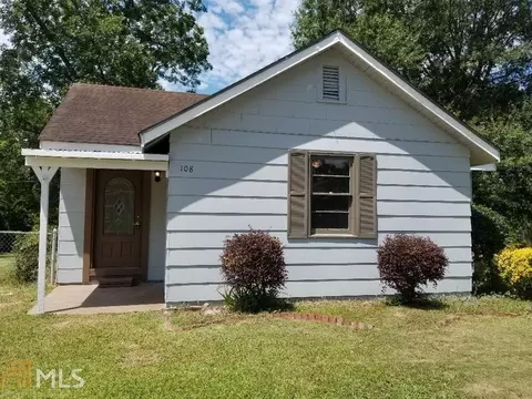 108 Maple St, Valley, AL 36854 photo 1