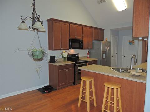 1424 Averys Walk, Monroe, GA 30655 photo 8