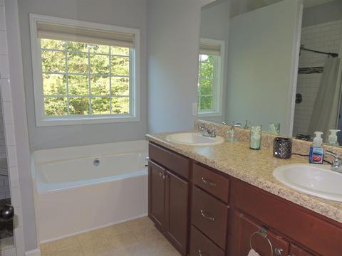 1424 Averys Walk, Monroe, GA 30655 photo 12