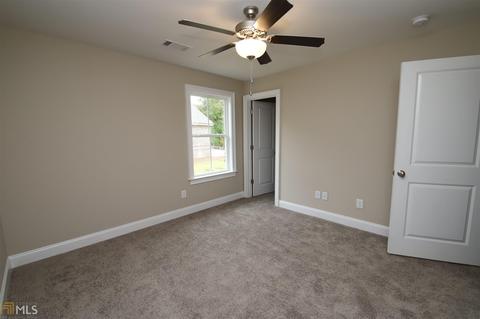 528 Lago Ct, Lagrange, GA 30241 photo 14