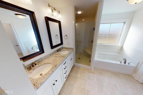 520 Lago Ct, Lagrange, GA 30241 photo 10