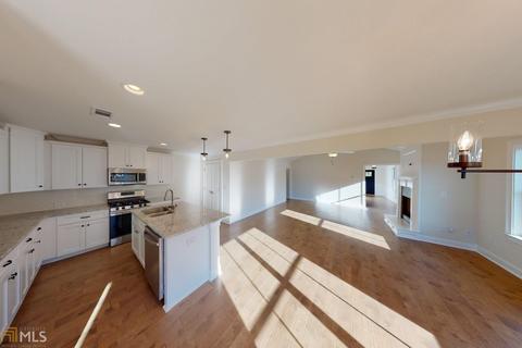 520 Lago Ct, Lagrange, GA 30241 photo 4