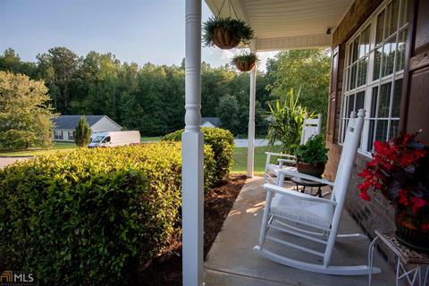 190 Railside Dr, Covington, GA 30014 photo 3