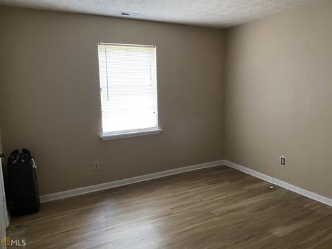 6977 Silver Maple Dr, Morrow, GA 30260 photo 5