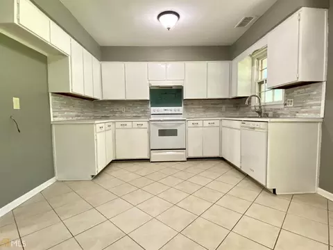 120 Lakecrest Dr, Lagrange, GA 30240 photo 8