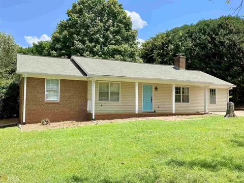 120 Lakecrest Dr, Lagrange, GA 30240 photo 1