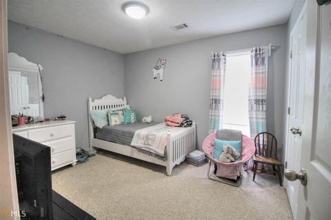 106 Richmond Dr, Lagrange, GA 30240 photo 14