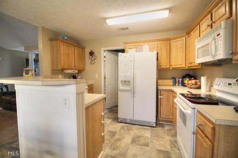 106 Richmond Dr, Lagrange, GA 30240 photo 7