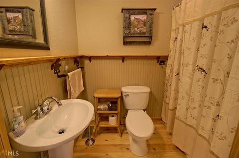 73 Loop Way, Rabun Gap, GA 30568 photo 21