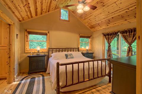 73 Loop Way, Rabun Gap, GA 30568 photo 14