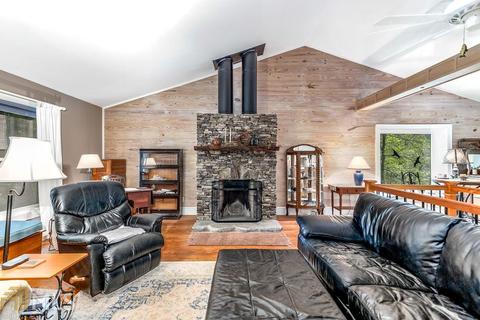 230 Mccartan Trl, Clarkesville, GA 30523 photo 3