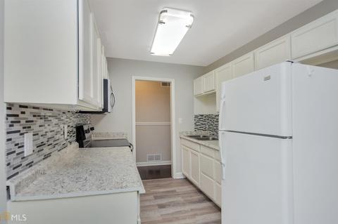 6975 Fielder Rd, Rex, GA 30273 photo 18