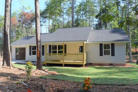 1821 Skyline Dr, Toccoa, GA 30577 photo 2