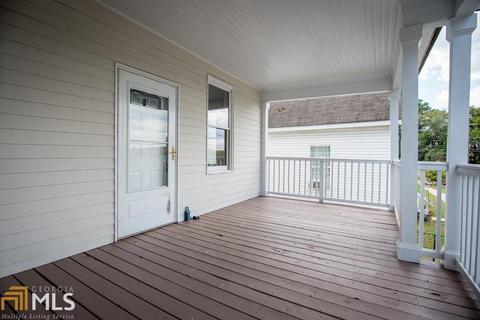 16 Poplar St, Porterdale, GA 30014 photo 3
