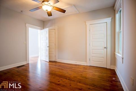 16 Poplar St, Porterdale, GA 30014 photo 5