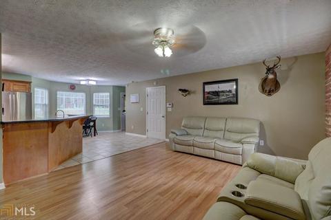 275 Five Oaks Dr, Covington, GA 30014 photo 5