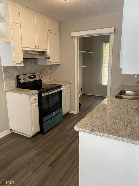 138 Caldwell Dr, Hampton, GA 30228 photo 8