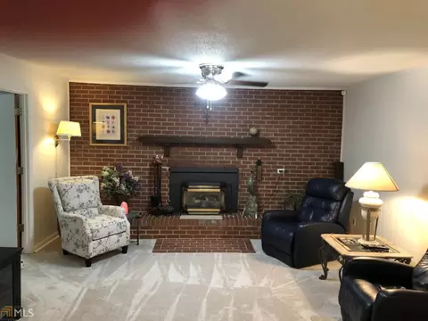76 Willow Ave, Warner Robins, GA 31093 photo 17
