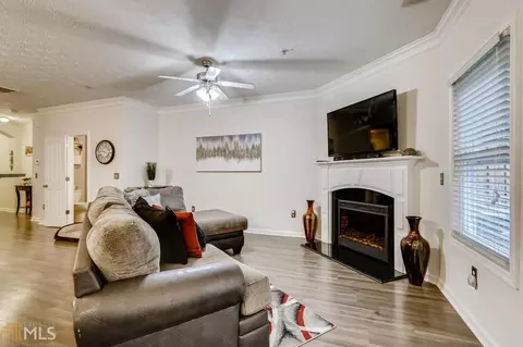 3816 Augustine Pl, Rex, GA 30273 photo 2