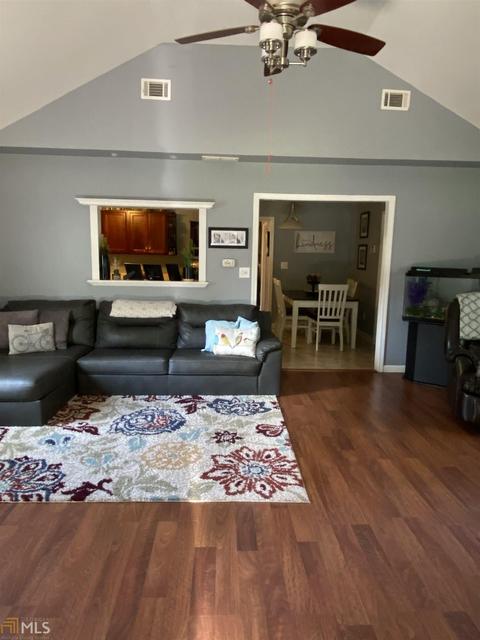 431 Hampton Green Dr, Lagrange, GA 30241 photo 2