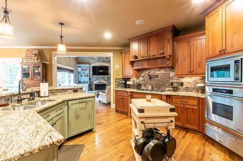 2289 E Maddox Rd, Buford, GA 30519 photo 32