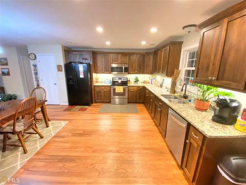 328 Hickory Ter, Lagrange, GA 30241 photo 9