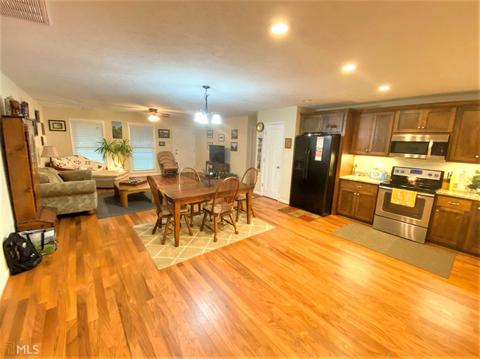 328 Hickory Ter, Lagrange, GA 30241 photo 10