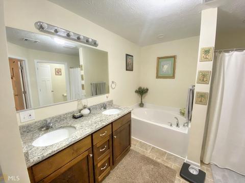 328 Hickory Ter, Lagrange, GA 30241 photo 13