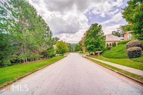 4887 Basingstoke Dr, Suwanee, GA 30024 photo 3