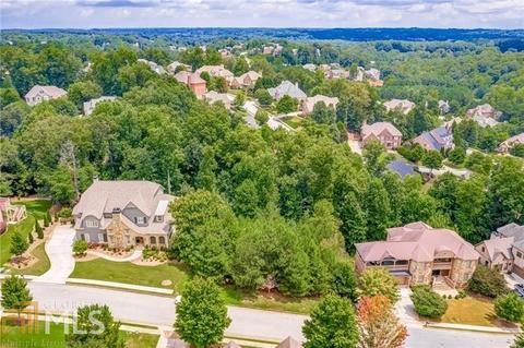 4887 Basingstoke Dr, Suwanee, GA 30024 photo 8