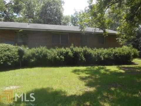 303 Plummer St, Dublin, GA 31021 photo 9