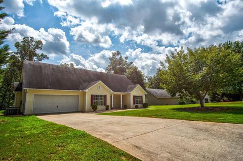 200 Aspen Forest Dr, Covington, GA 30016 photo 1