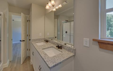 1171 E Doyle St, Toccoa, GA 30577 photo 9