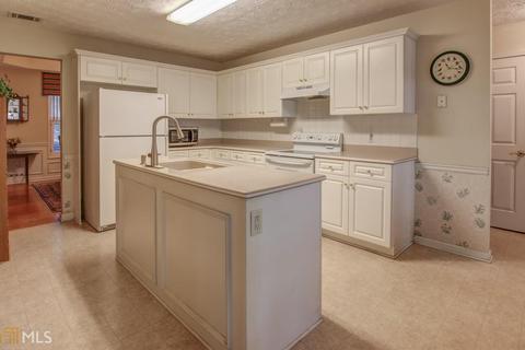 170 Overlook Dr, Covington, GA 30016 photo 9