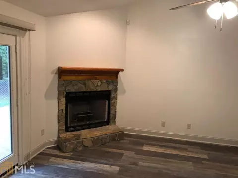 125 Twelve Oaks Dr, Lagrange, GA 30241 photo 2