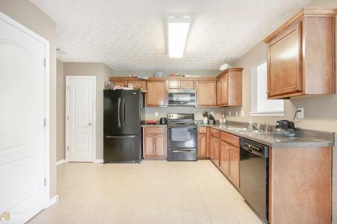 232 Hyannis Dr, Jackson, GA 30233 photo 13