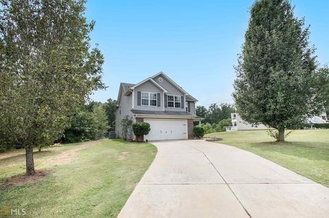 232 Hyannis Dr, Jackson, GA 30233 photo 3