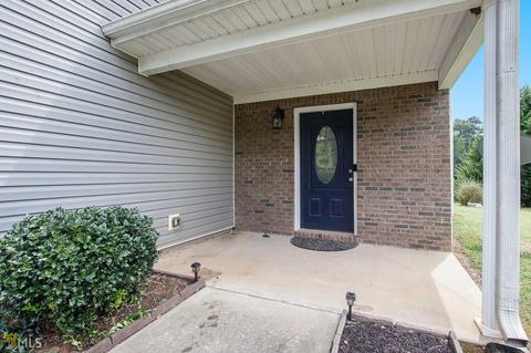232 Hyannis Dr, Jackson, GA 30233 photo 4