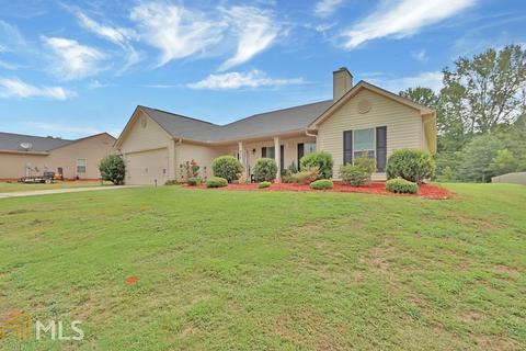 239 Falling Leaf Ln, Winder, GA 30680 photo 2