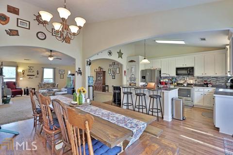 239 Falling Leaf Ln, Winder, GA 30680 photo 10