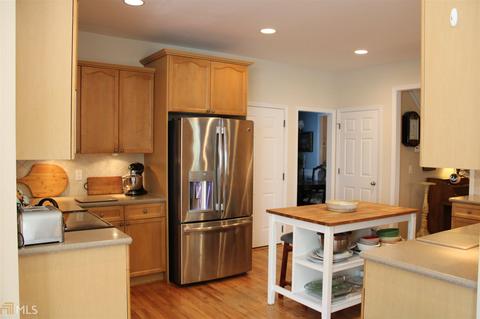 4077 Sandy Branch Dr, Buford, GA 30519 photo 6